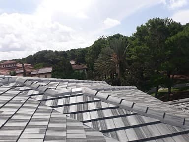 Concrete vs Clay Roof Tile in Central Florida