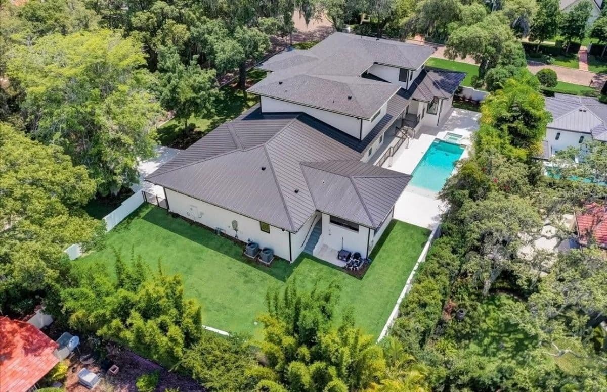 Galvalume vs Kynar: Which Metal Roof Finish Lasts in Florida