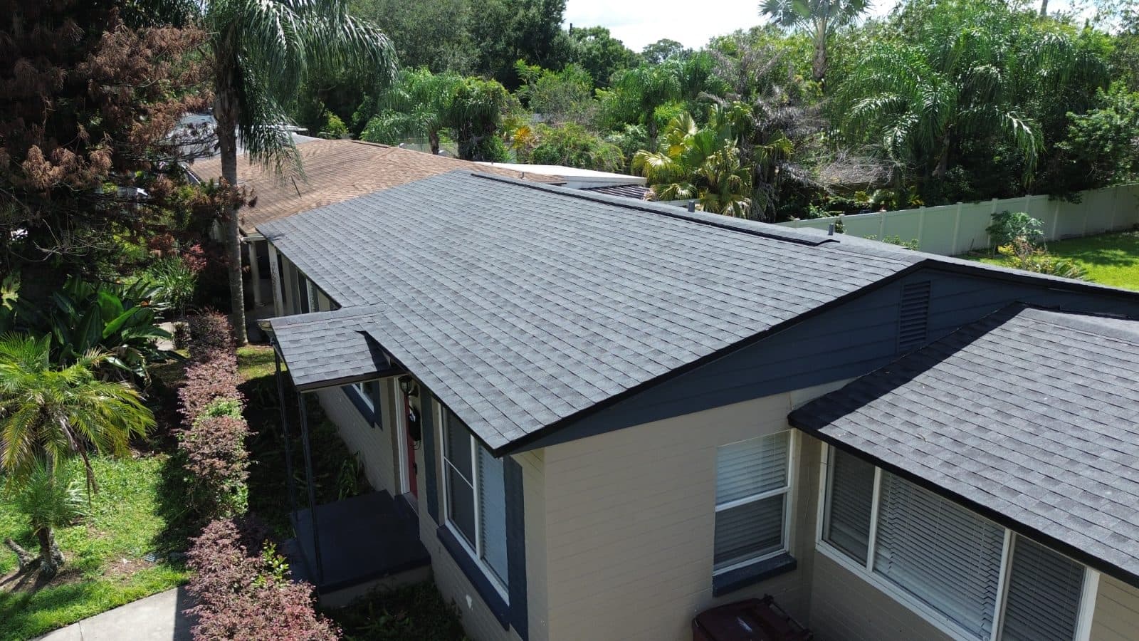 Shingle Roof Replacement in Orlando, FL - GAF HDZ Charcoal