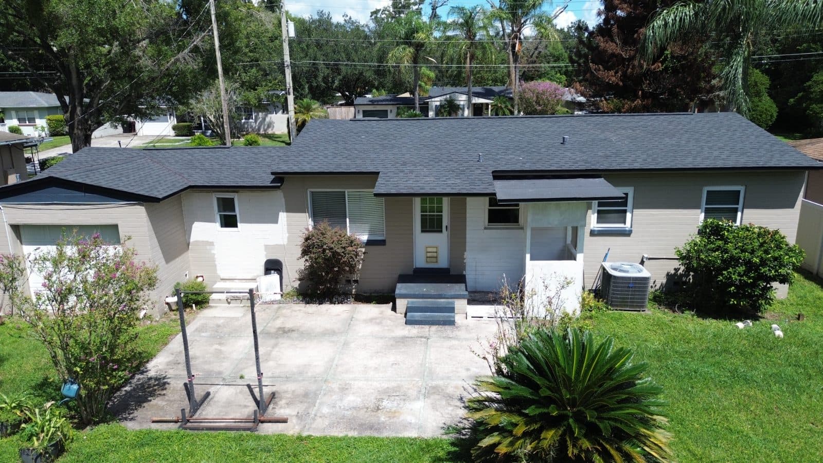 Shingle Roof Replacement in Orlando, FL - GAF HDZ Charcoal - image 2